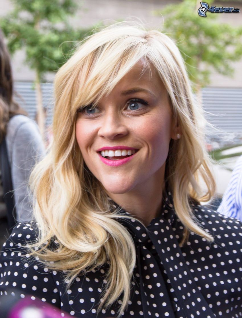 Reese Witherspoon, leende
