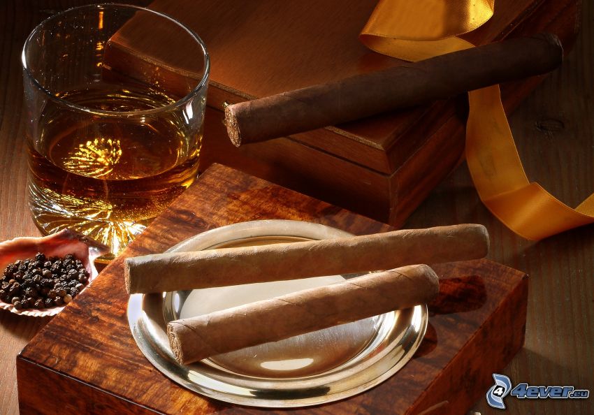 cigarrer, whisky