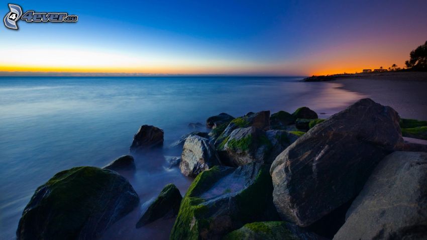 Florida, klippor i havet, efter solnedgången