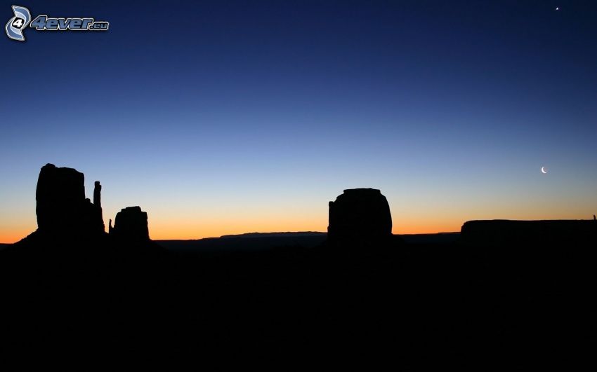 Monument Valley, silhuett av horisont, kvällshimmel