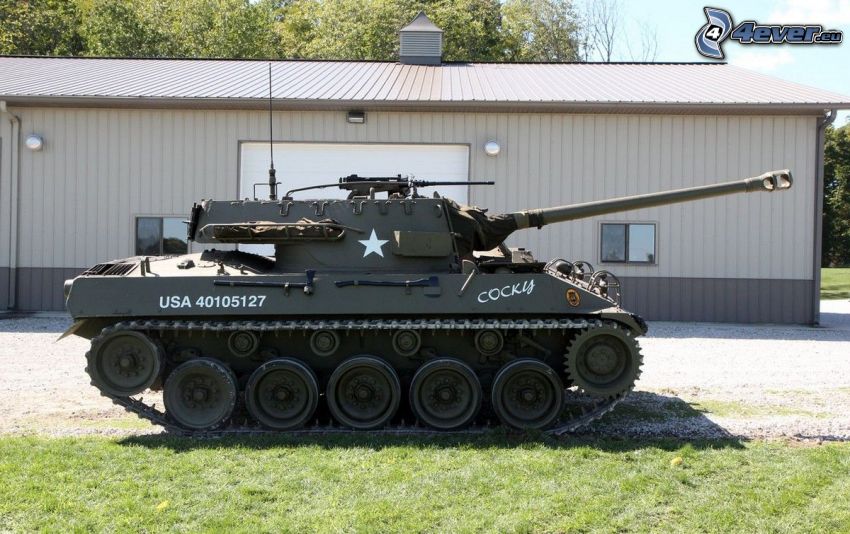 M18 Hellcat, tank, garage