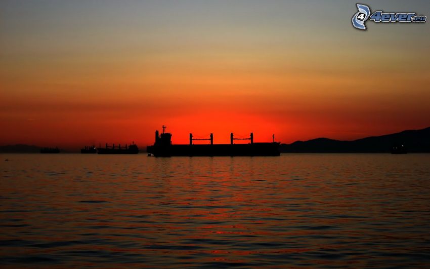 fraktfartyg, efter solnedgången, hav