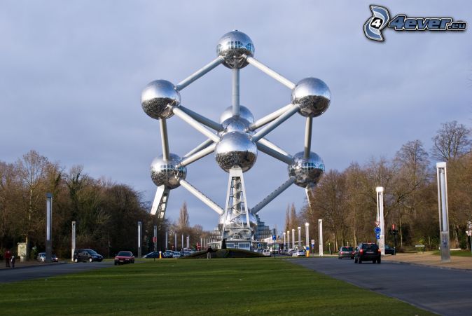 Atomium, Bruselas, camino