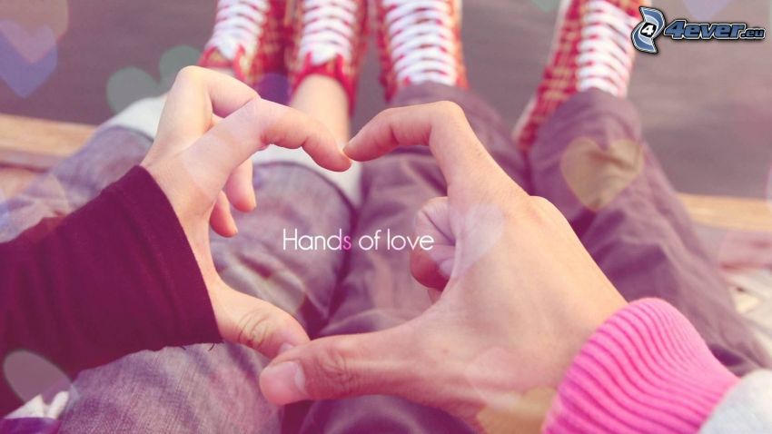corazón de las manos