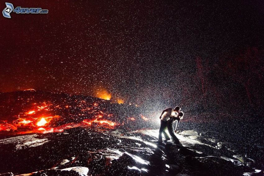 pareja, baile, volcán, lava