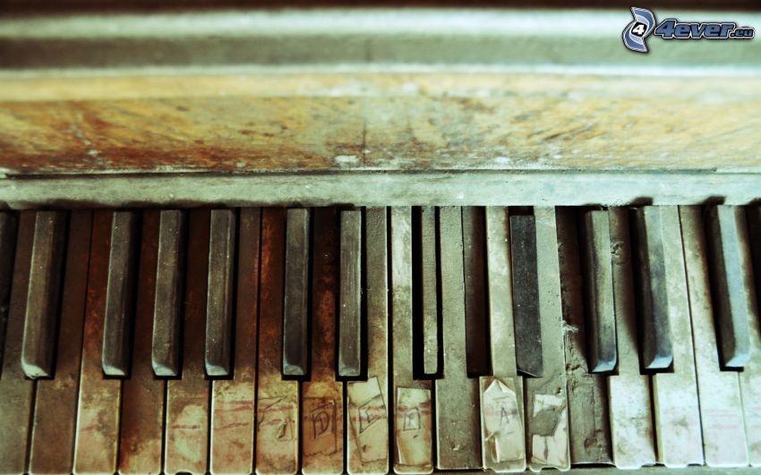 piano viejo