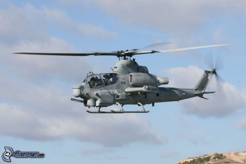 AH-1Z Viper, helicóptero militar