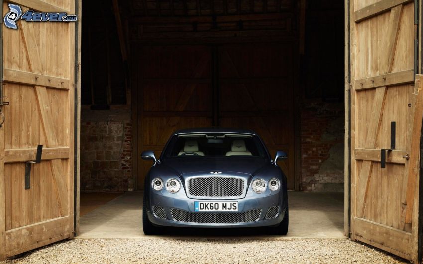 Bentley Continental, garaje