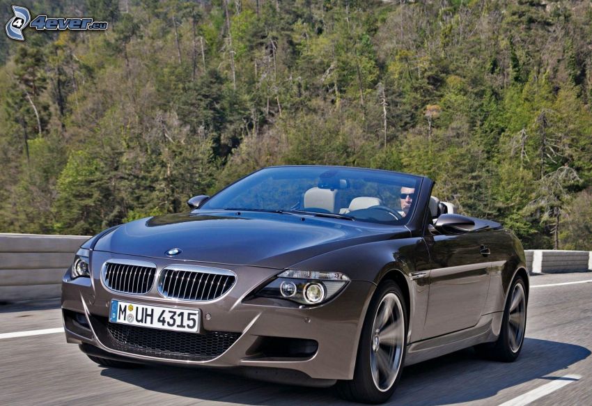 BMW M6, descapotable, acelerar