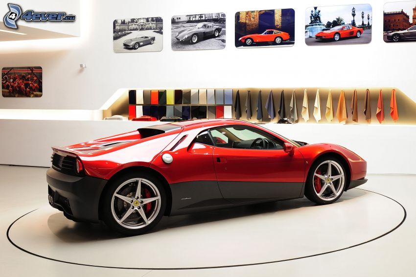 Ferrari SP12C, exposición, evolución