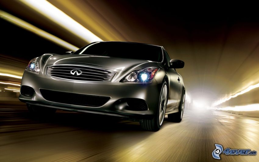 Infiniti G37, túnel