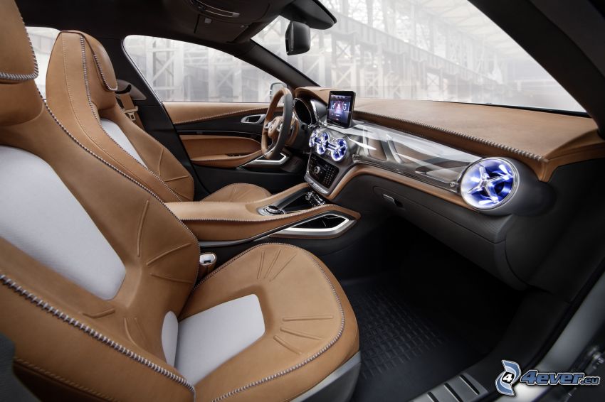 interior del Mercedes-Benz GLA