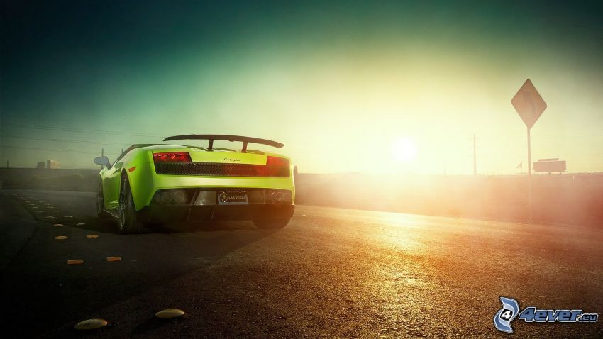 Lamborghini, puesta del sol