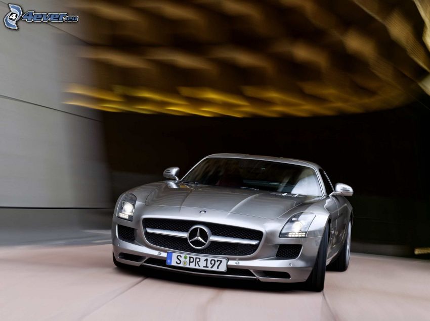 Mercedes-Benz SLS AMG, túnel