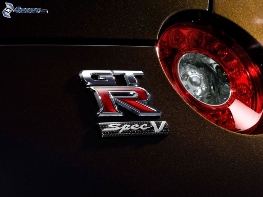 Nissan GT-R, luz trasera