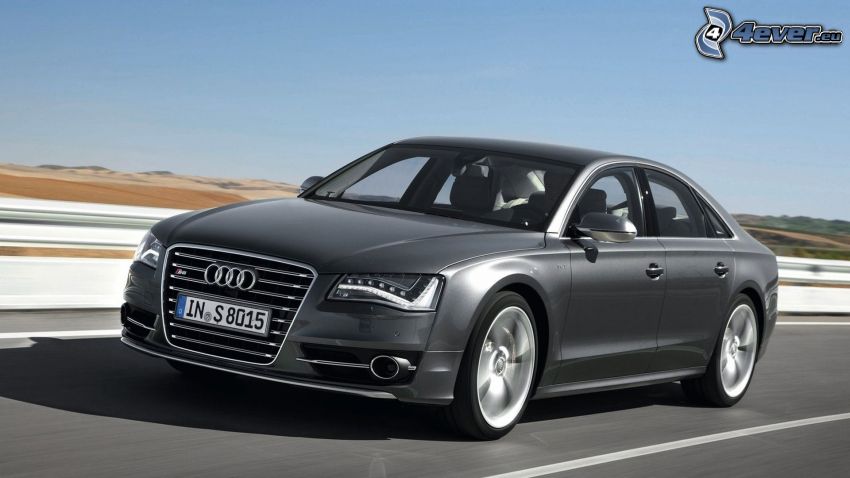 Audi S8, acelerar