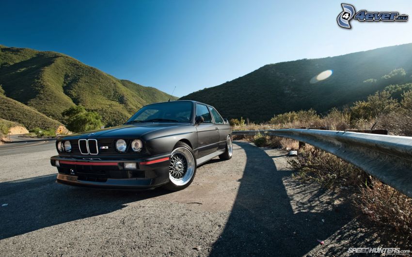 BMW 3, montañas