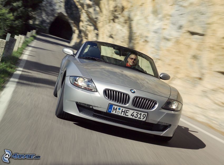 BMW Z4, descapotable, acelerar, roca