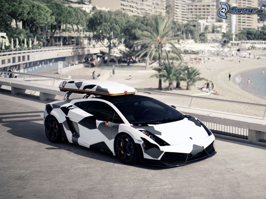 Lamborghini, playa