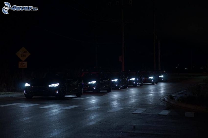 Tesla Model S, noche, iluminación