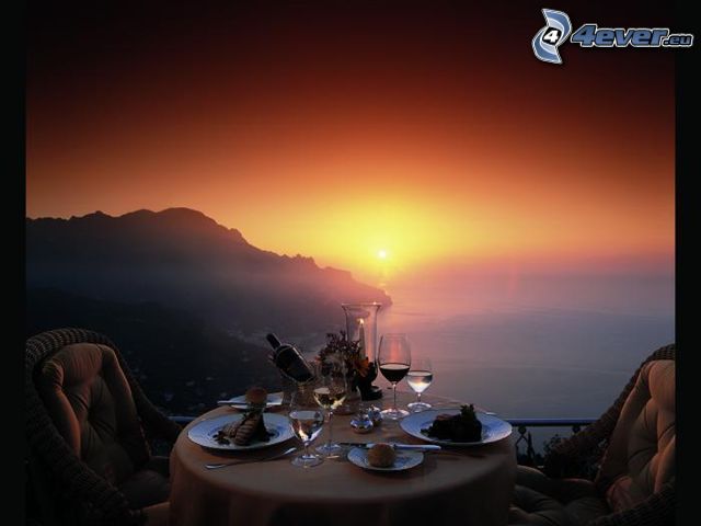 cena, romántica, puesta de sol en el mar