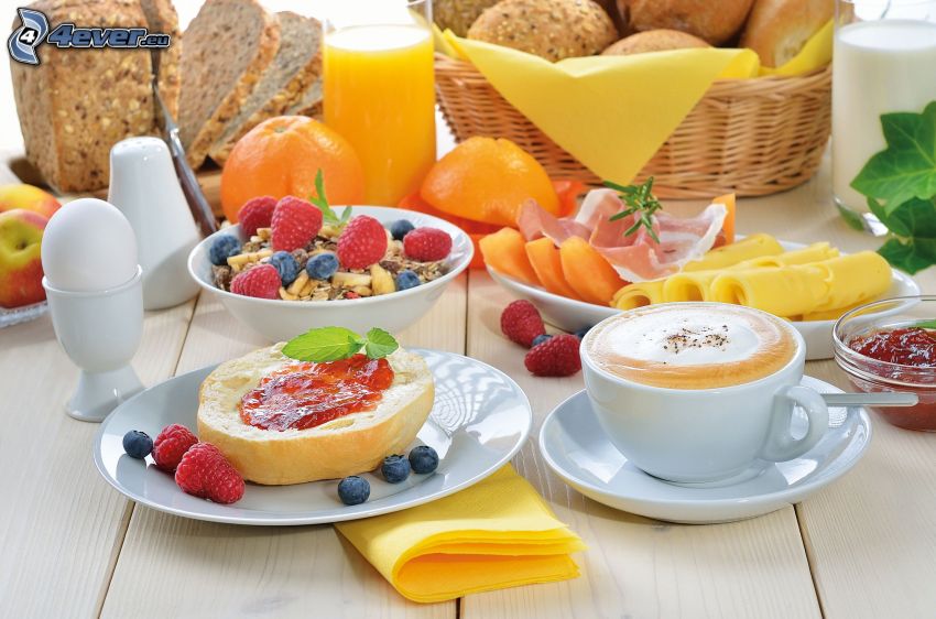 desayuno, pan, taza de café, arándanos, frambuesas, jugo de naranja