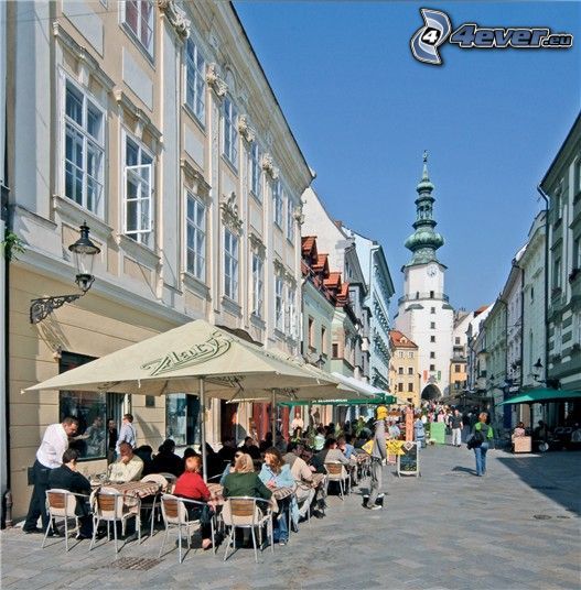 Puerta de San Miguel, Bratislava, restaurante, calle
