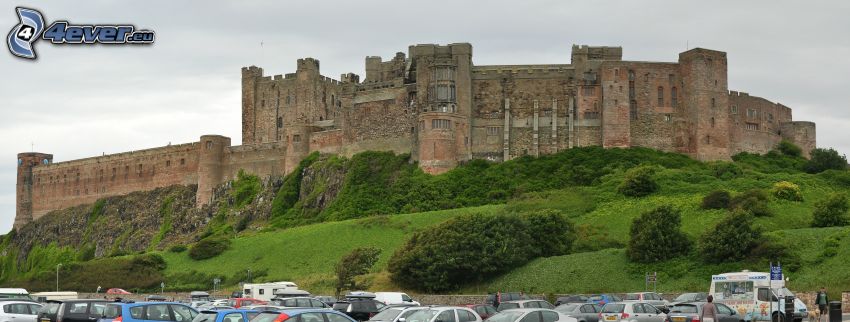 Bamburgh castle, parking