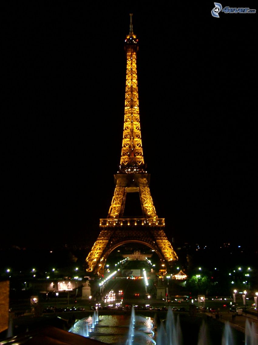 La torre Eiffel de noche