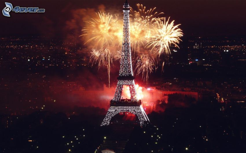 Torre Eiffel, París, Francia, noche, fuegos artificiales