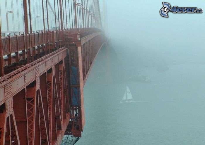 puente de hierro, niebla