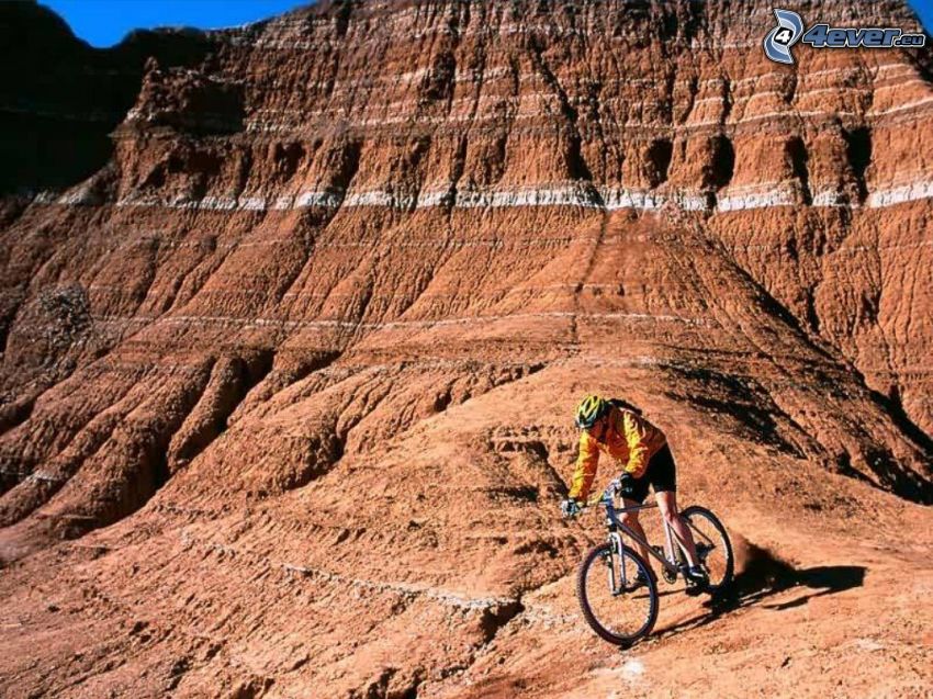 mountain biker, montañas, terreno