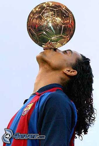 Ronaldinho, bola
