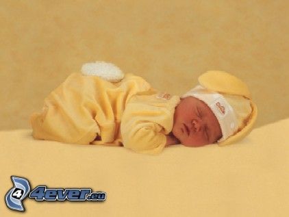 bebé durmiendo, vestuario de liebre