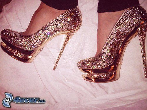 Christian Louboutin, zapatos con tacón, diamantes