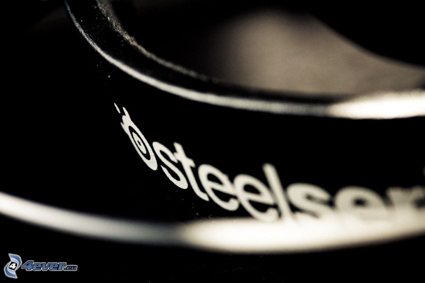 SteelSeries