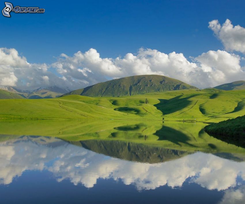 lago, colina, reflejo, verde, nubes