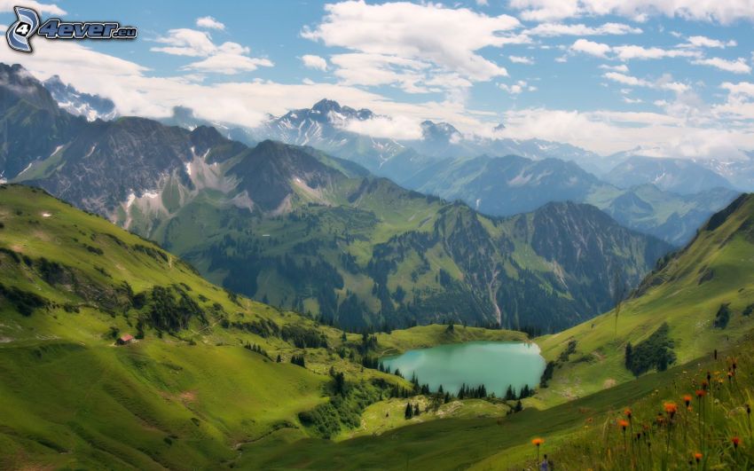 Alpes, lago de montaña, nubes