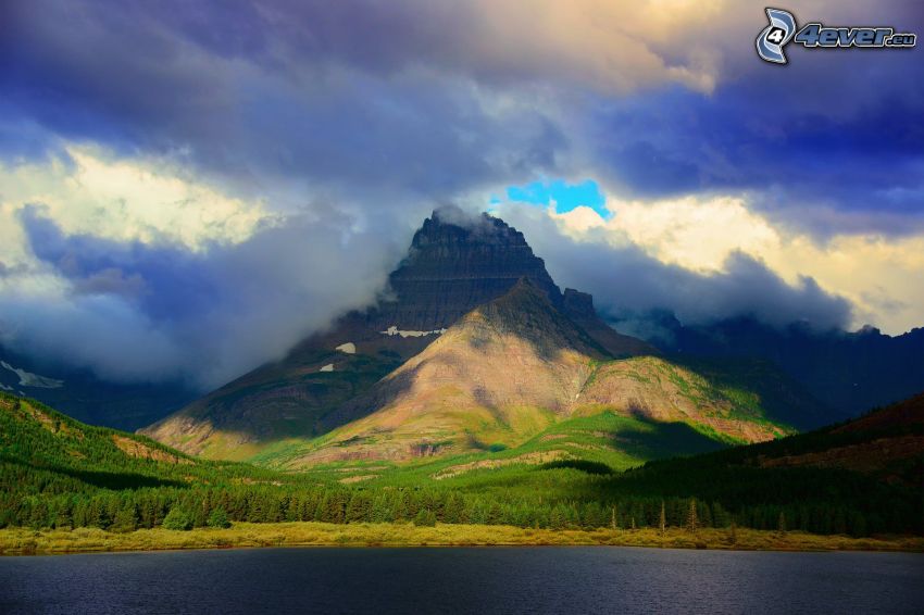 Mount Wilber, montaña rocosa, nubes, lago, bosque
