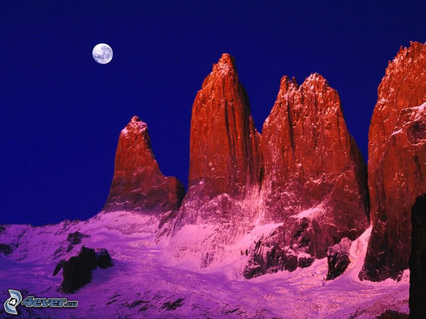 Torres del Paine, rocas, nieve, Luna