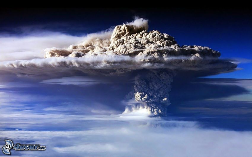 nube volcánica, erupción de volcán