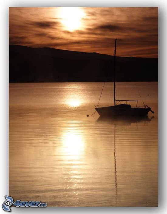 barco en el lago, yate, puesta de sol sobre el lago