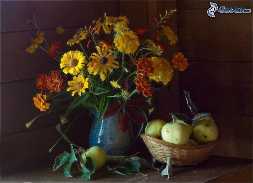 bodegón, flores en un florero, caléndula, manzanas verdes, cesta