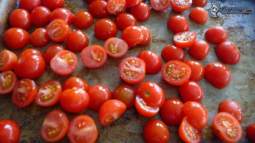 tomates cherry