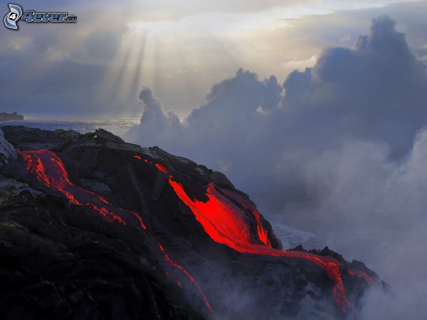 volcán, lava, nubes, rayos de sol