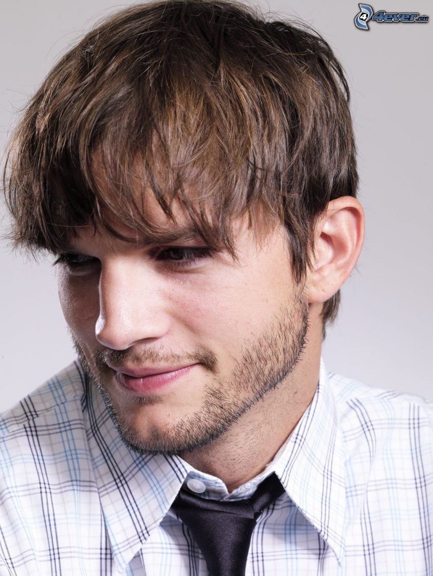 Ashton Kutcher, mirada