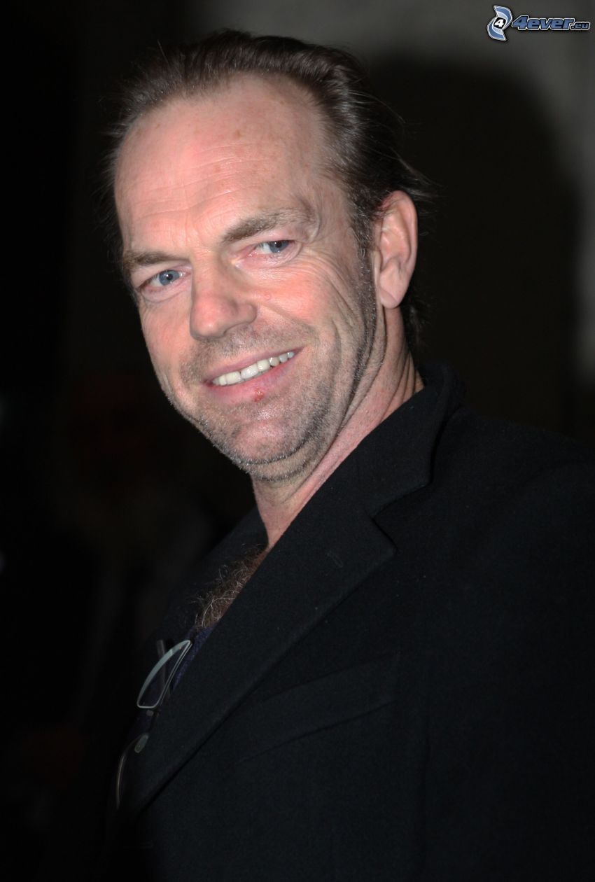 Hugo Weaving, sonrisa