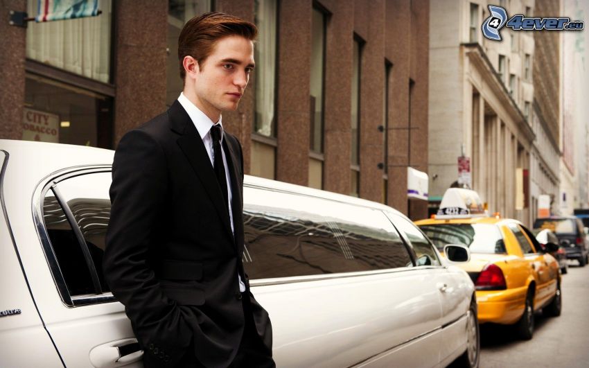 Robert Pattinson, limusina, calle