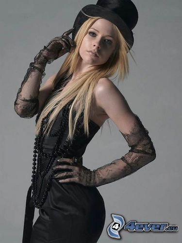 Avril Lavigne, guantes, sombrero