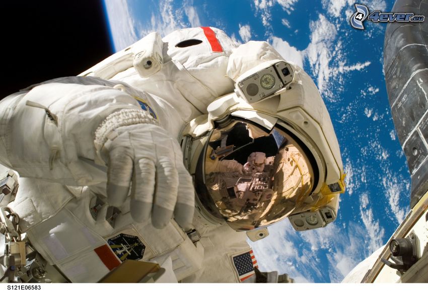 astronauta en la ISS, Tierra